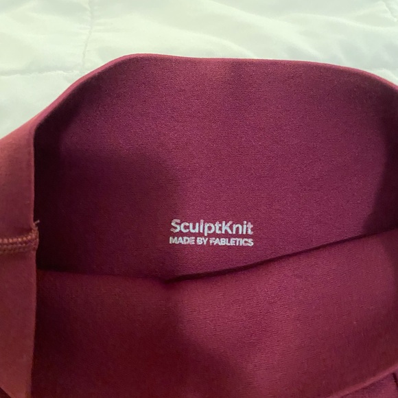 Fabletics Leggings Set - Picture 3 of 16